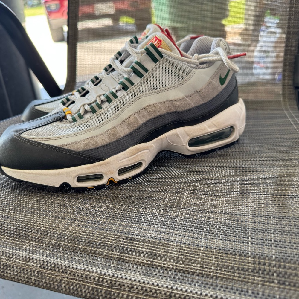 Nike Gray and Black Sneakers with Air Max Cushioning